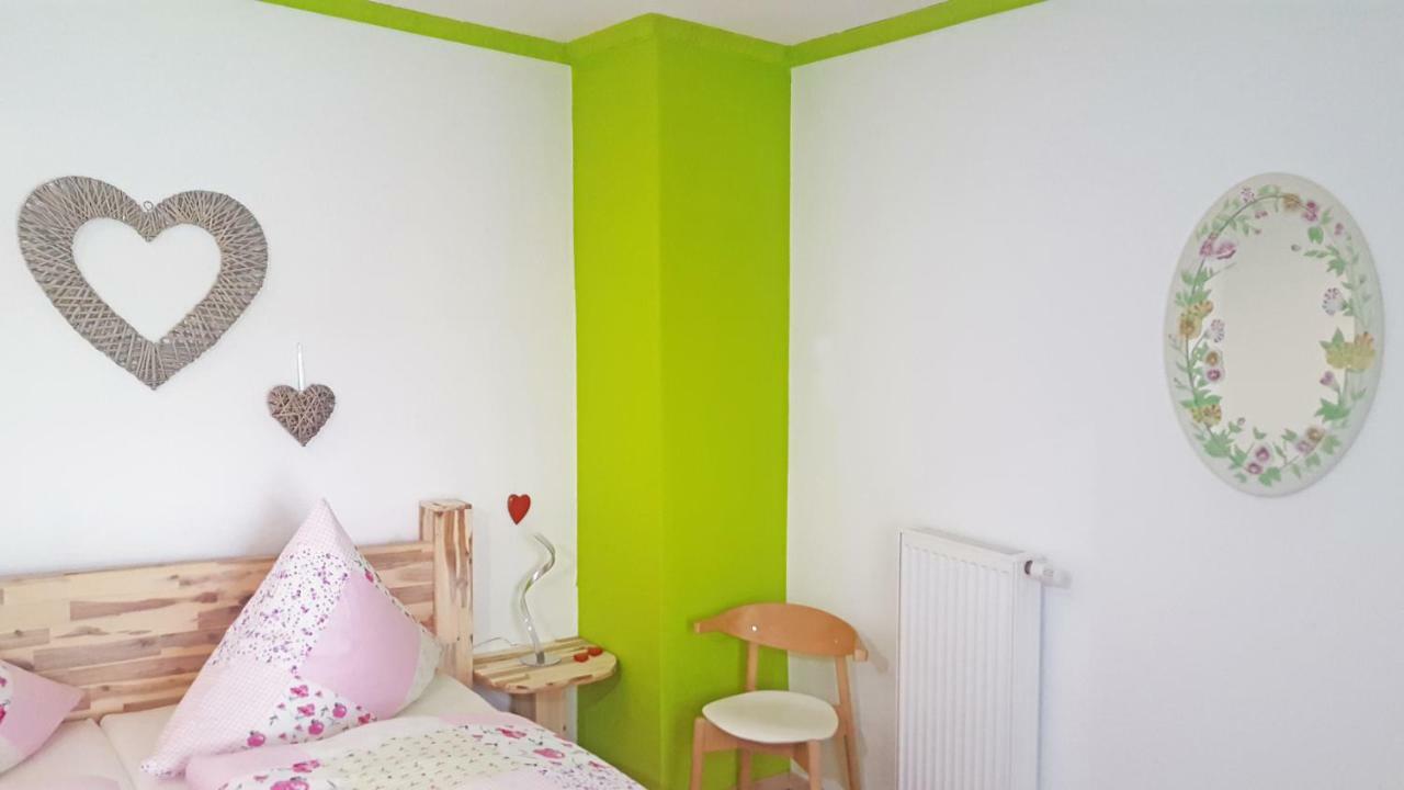 Ferienhaus Am Traumpfad Hatzenport Extérieur photo